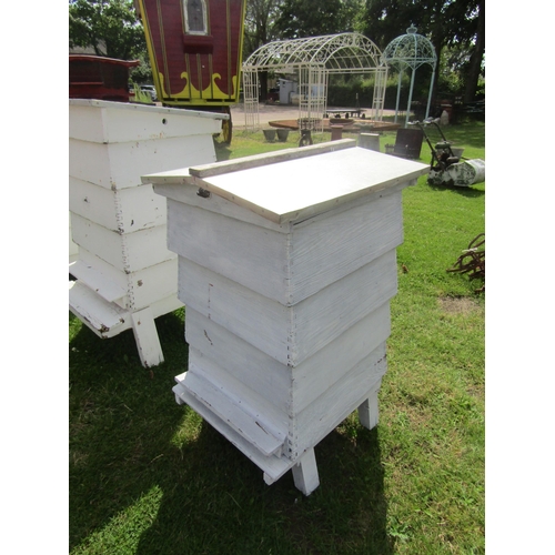 5567 - A traditional style beehive