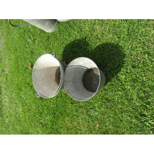 5590 - Two galvanised pails  (E)  £10-15