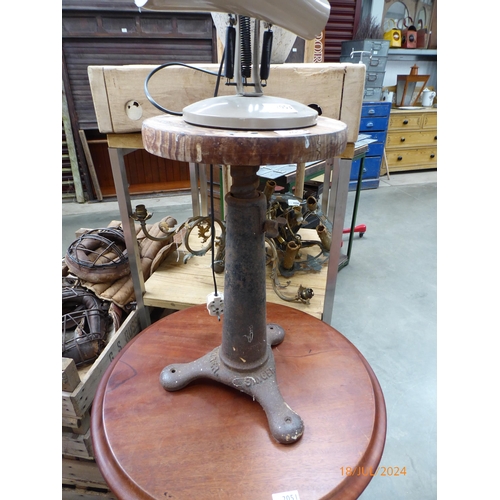 2052 - A cast iron singer industrial stool