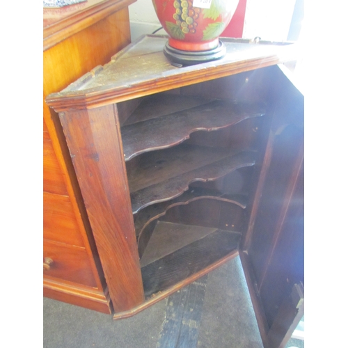 1329 - A Victorian oak corner cabinet with key, 93cm tall x 80cm wide x 40cm deep