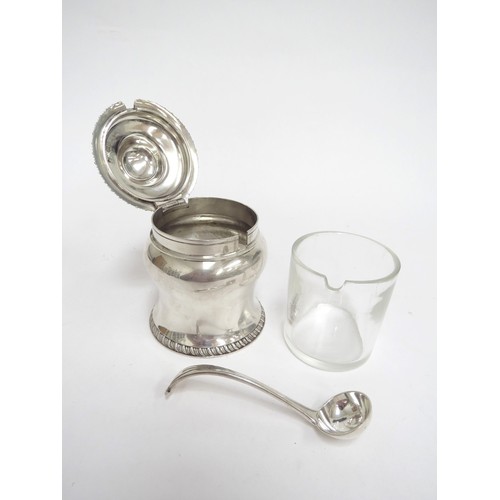 6684 - A Francis Boone Thomas & co., London, silver mustard pot with matching spoon, glass liner, Colman fa... 