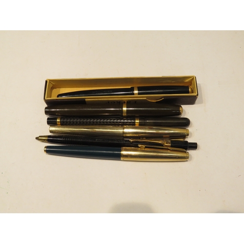 4420 - Six vintage pens mostly Parker including Parker Duofold examples