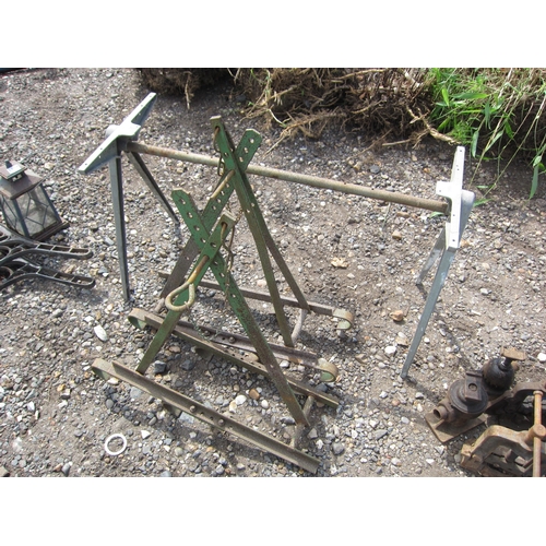 3558 - A pair of stands and a tool stand