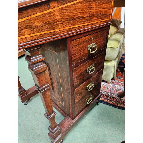 4204 - A Victorian rosewood and satinwood crossbanded Davenport bureau, tooled green leather writing surfac... 