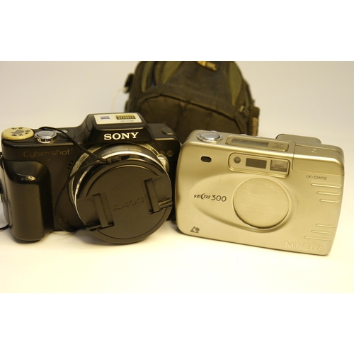 7072 - A Sony Cyber-shot DSC-H3 8.1MP HD Digital Camera and a Minolta Vectis APS Camera