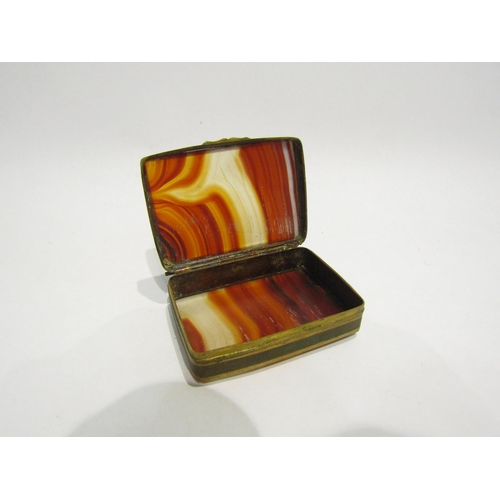 4425 - A banded agate box