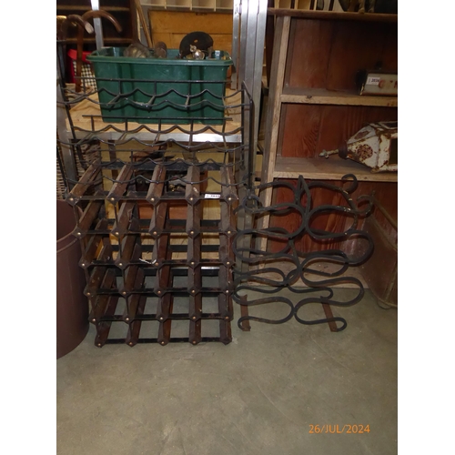 2039 - Three wine racks