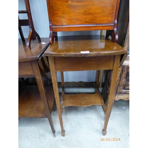 2225 - A small 1930's mahogany drop flap occasional table