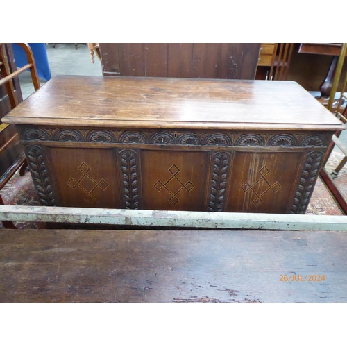 2239 - A Georgian inlaid oak coffer