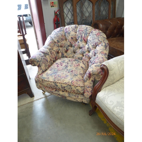 2443 - A small Victorian style shell back arm chair