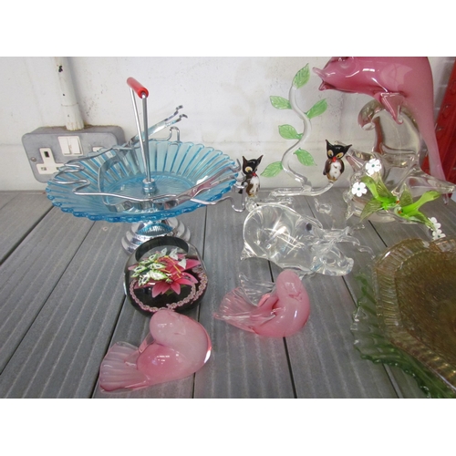 1260 - A quantity of glass wares including Murano style dolphin, Deco style comports etc