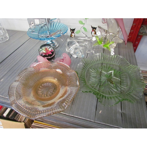 1260 - A quantity of glass wares including Murano style dolphin, Deco style comports etc