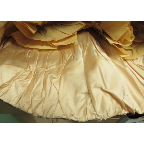 1296 - A stunning rare Mid Century cocktail dress by Yaga - The Madison Avenue, New York Couturier.  The to... 