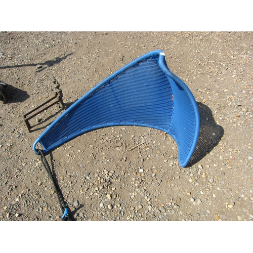 3595 - A blue plastic tree hanging swing seat