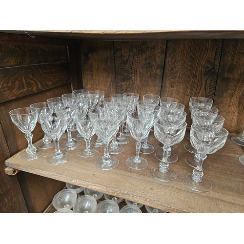 6055 - Victorian glasses, varying shapes with waisted stems. Tallest 14cm (32)