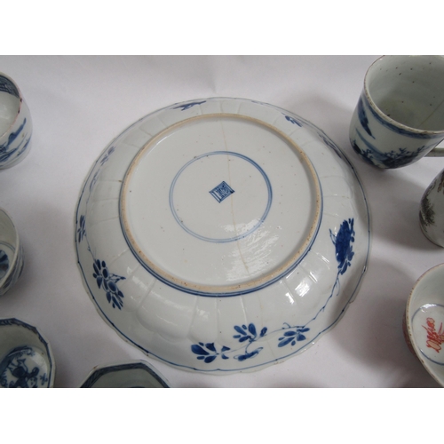 6035 - Mixed. Late 18th Century/early 19th Century Oriental tea bowls, cups, larger bowl and dishes, 15 pie... 