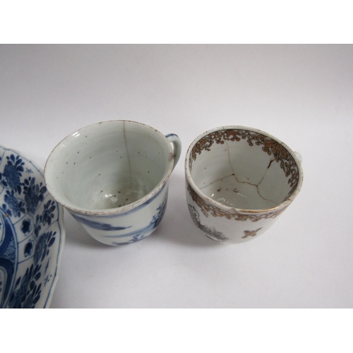 6035 - Mixed. Late 18th Century/early 19th Century Oriental tea bowls, cups, larger bowl and dishes, 15 pie... 