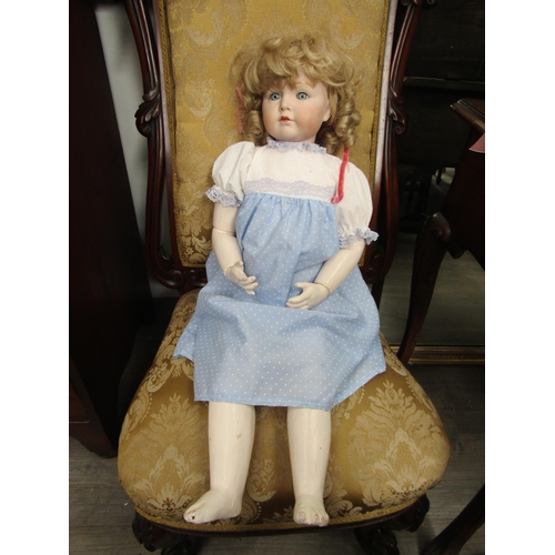 6046 - A Simon Halbig doll with blue eyes, 67cm tall