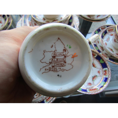 1002 - An extensive collection of Osborne China 