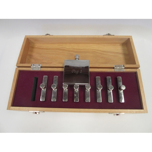 1423 - A William Evans Gun & Rifle Makers cased set of nine 