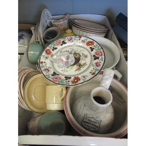 1473 - A box of miscellaneous ceramics to include Victorian 