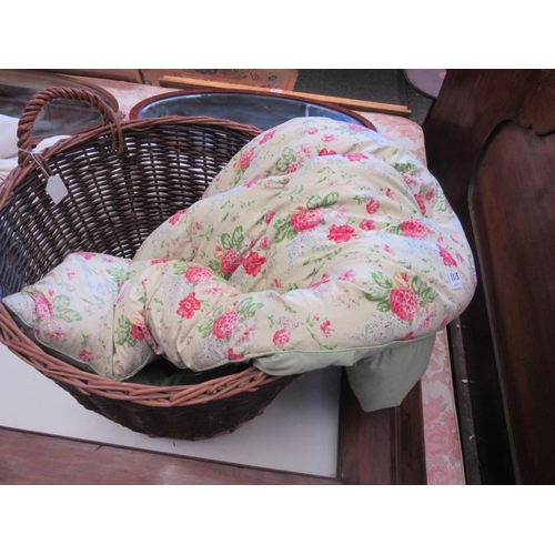 1115 - A vintage floral single eiderdown