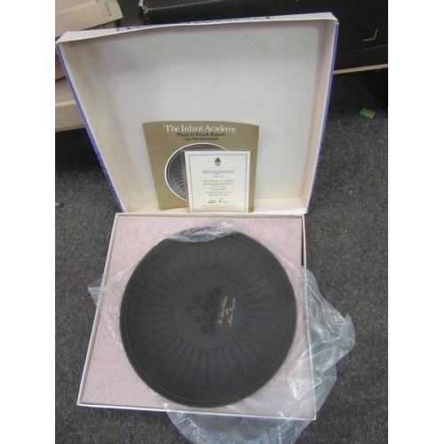 1187 - Six boxed commemorative plates, most limited edition, with paperwork. Includes Wedgwood 