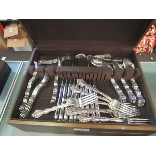 1212 - A canteen of International Silverplate cutlery