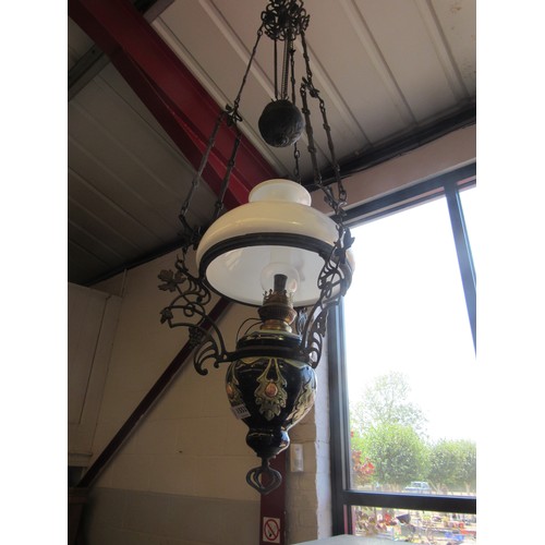 1552 - An Art Nouveau hanging oil lamp with counterweight, partly converted to electric