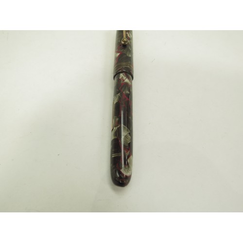 6696 - A Dunhill Namiki 18ct gold knibbed No6 fountain pen in mottled case, 14cm long