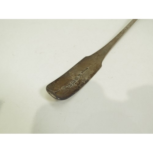 6680 - A Walter Peter silver basting spoon, Dublin 1808, 121g