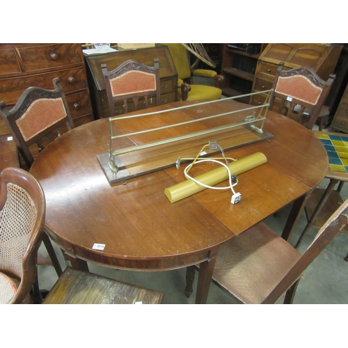 2216 - A Regency mahogany dining table, with leaf, square tapering legs