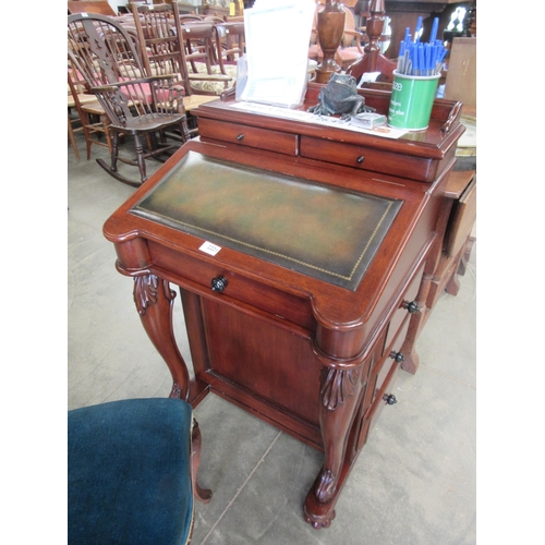 2221 - A Grosvenor Davenport writing desk