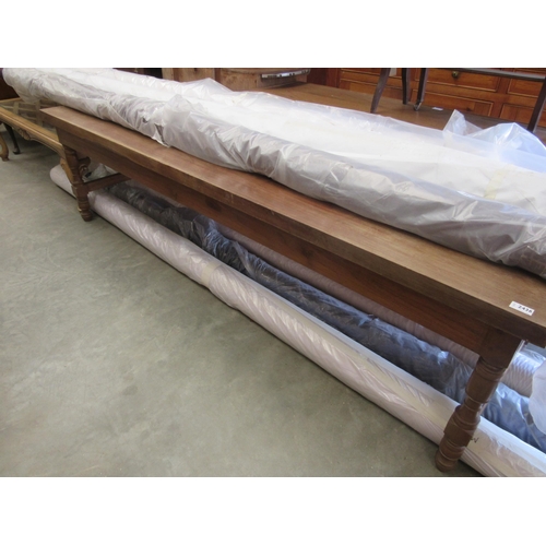 2436 - A mahogany bench seat