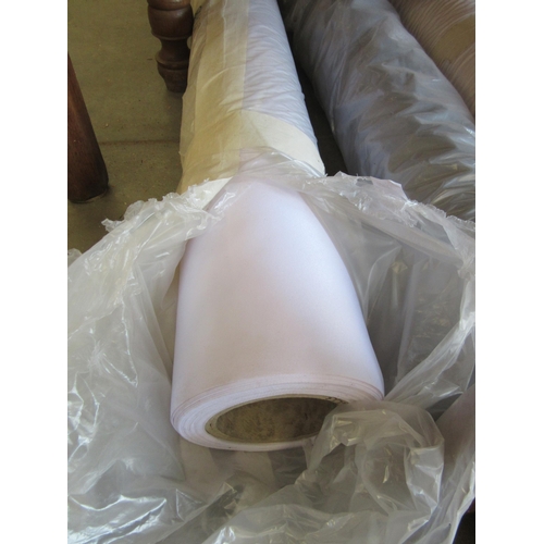 2442 - A roll of firm white Material 3M wide