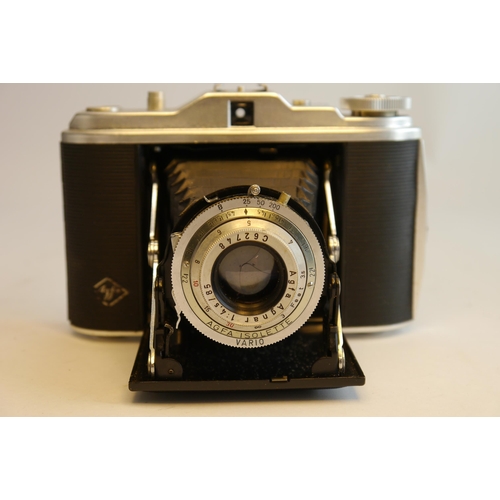 7031 - A Zeiss Ikon Netter, Nover-anastigmat Vario 1:6.3 75mm, AGFA Isolette I Folding Bellowed Camera Agne... 