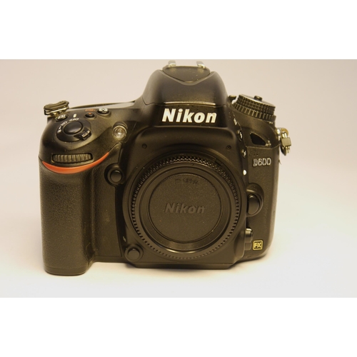 7039 - A Nikon D600 24.3MP DSLR- Body Only