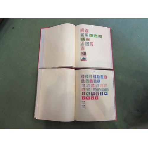 4196 - Two Windsor albums of World stamps, volumes 2 & 5