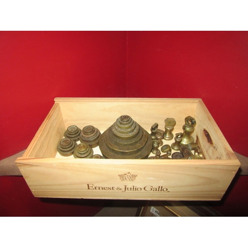 4066 - A box of 19th Century brass weights