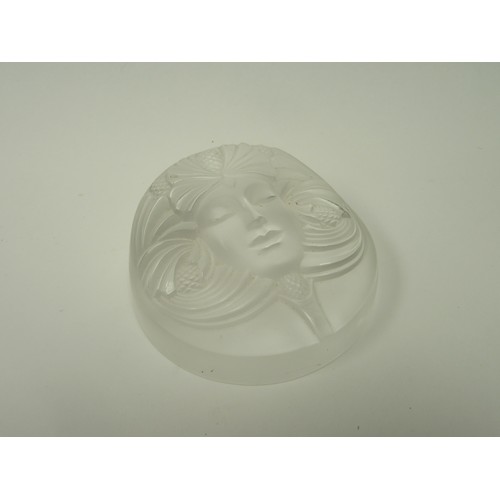 6271 - A Lalique moulded glass paperweight depicting portrait of Art Nouveau female engraved Lalique, Franc... 