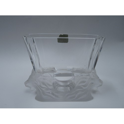 6272 - A Lalique frosted and clear glass 'Venice' vase, with lion heads in profile, etched 'Lalique France'... 