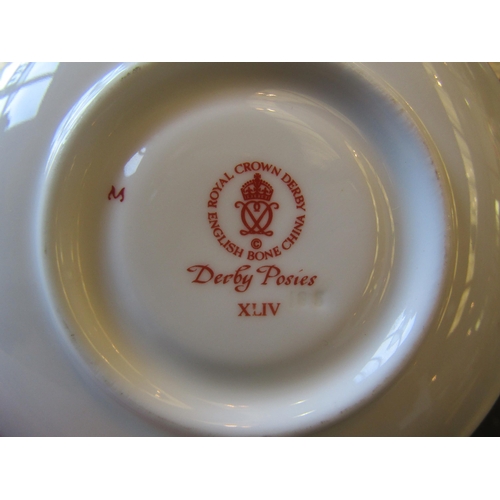 1022 - A Royal Crown Derby 