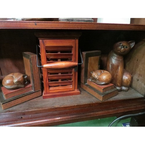 4046 - A selection of various cat figures to include book-ends, a figure of a recumbent seal on plinth and ... 