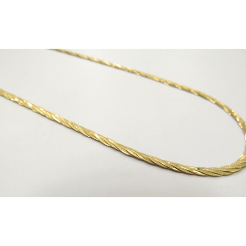 6225 - A 9ct gold flat woven necklace, 40cm long, 4.5g