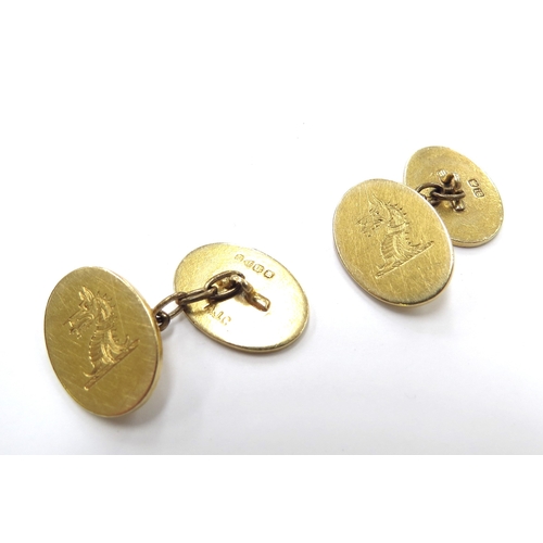 6186 - A pair of 18ct gold cufflink's, 16.4g