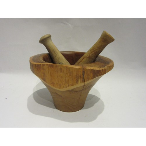 1010 - A box of treen including oak rose, pencil case, lidded pot, olivewood pestle and mortar, printing bl... 