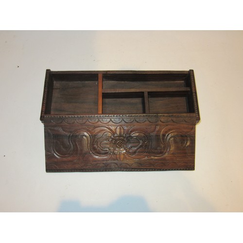 1010 - A box of treen including oak rose, pencil case, lidded pot, olivewood pestle and mortar, printing bl... 