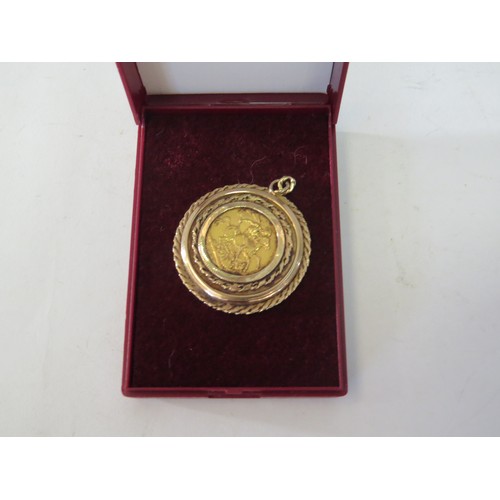 1053 - An 1892 gold half-sovereign in unmarked pendant mount, 14g total.