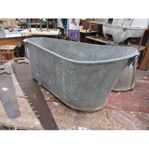 2014 - A French small galvanised foot bath