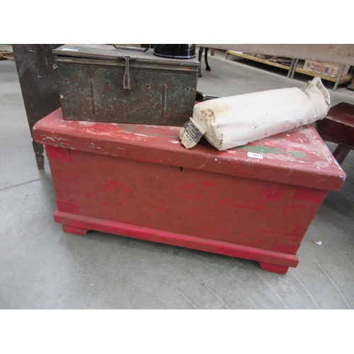 2017 - A red painted tool box